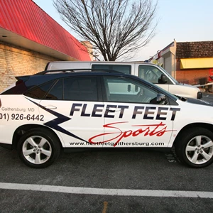 Vehicle Graphics for Fleet Feet Sports