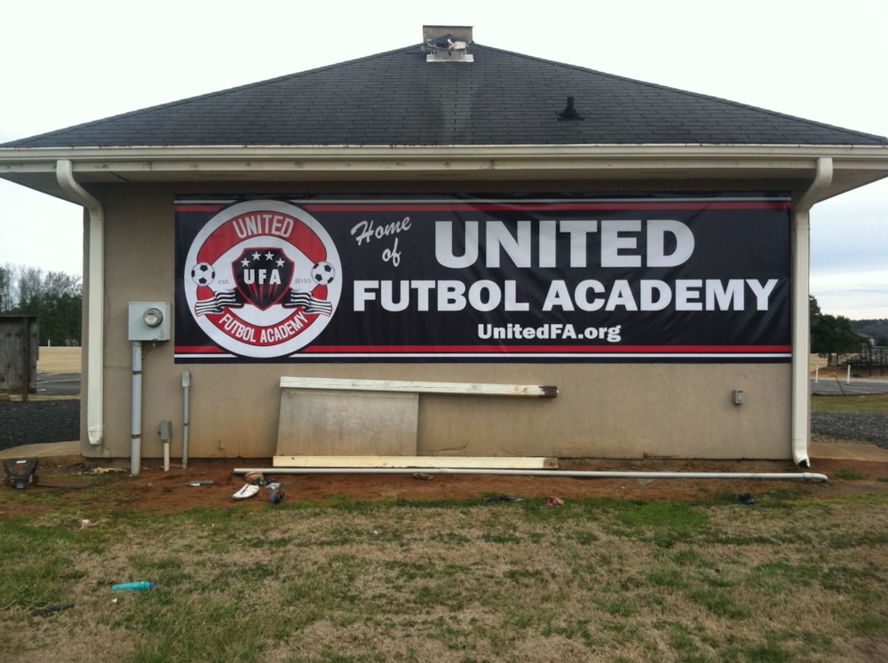 Custom Outdoor Vinyl Banners Signs By Tomorrow Grand Format Vinyl