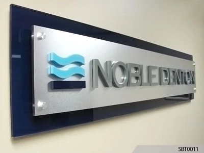 10 Creative Ideas to Improve your Company with Interior Office Signs