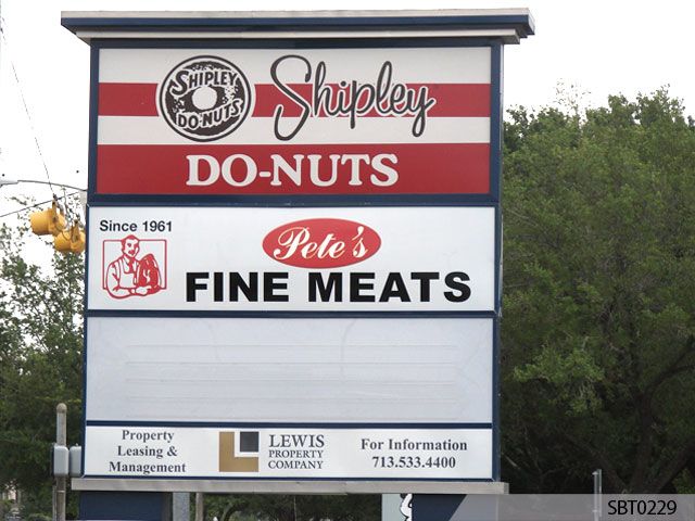 Pylon Signs in Rock Hill SC: Guide the Way with Eye-Catching Displays