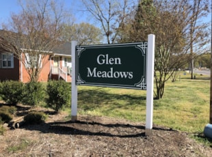 White Post and Panel Sign for Glen Meadows Community