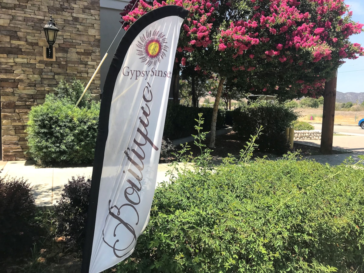 Feather Flags in Houston Signs By Tomorrow Houston South