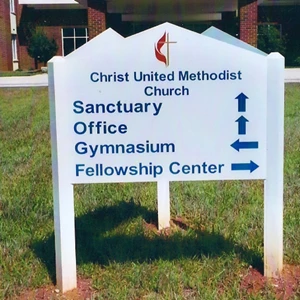 Christ United Methodist Directional Post & Panel