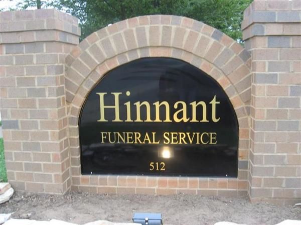 Hinnant Funeral Services Sign