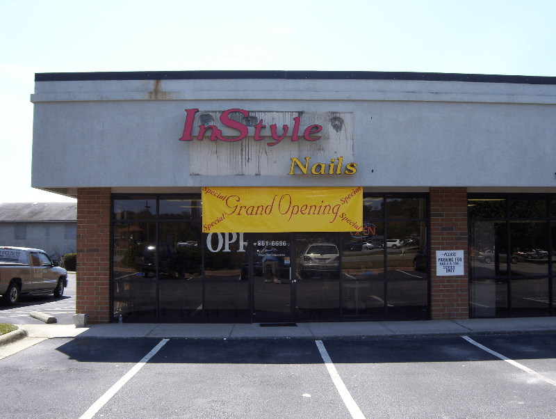 In-Style Nails Channel Letters and Banner