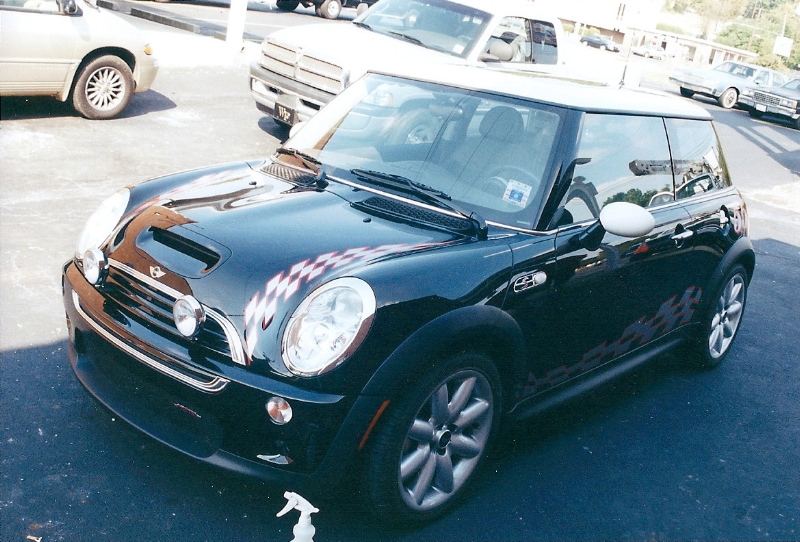 Mini Cooper Hood Graphics and Side Graphics