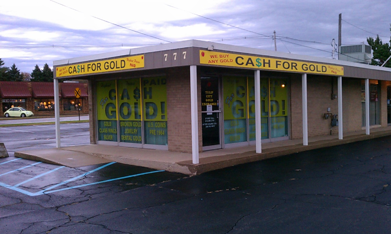 Digital printed vinyl with lamination on alumalite. Along with interior applied cut vinyl