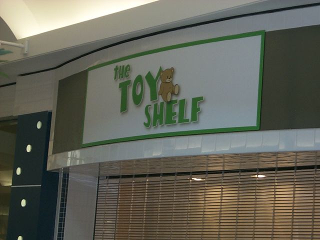 Digital printed vinyl with lamination.