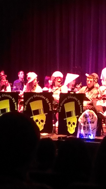 Coroplast with cut vinyl