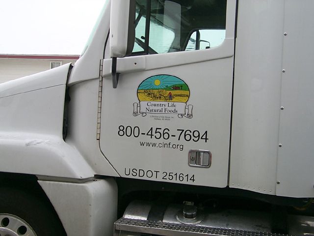 Cut vinyl and digital printed vinyl with lamination