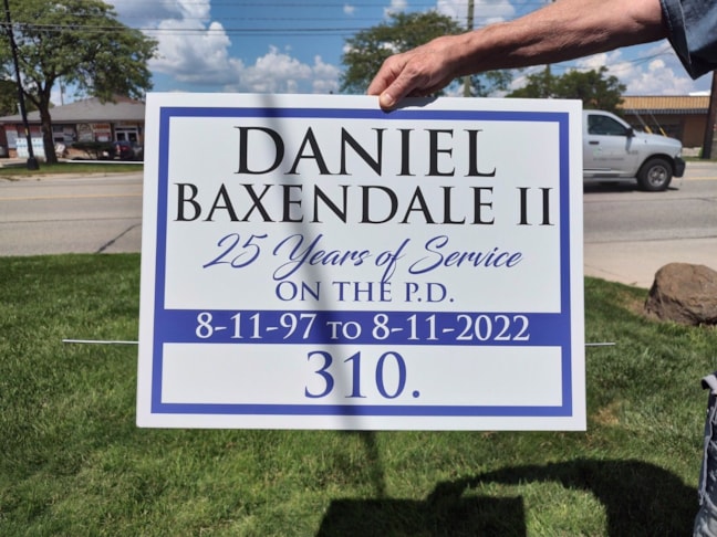 Yard & Sidewalk Signs