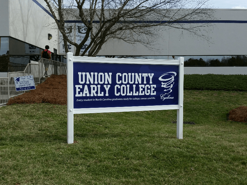 3'x8' with frame kit