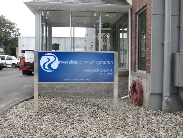 Internal Lit Sign Cabinet With Metal Posts & Acrylic Face