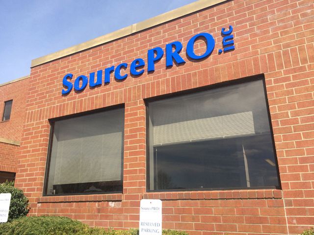 Dimensional Plastic Letters