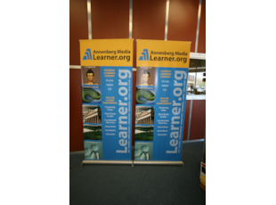 Annenburg Media Banner Stands