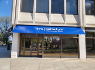 Awning | Retail | Washington, DC