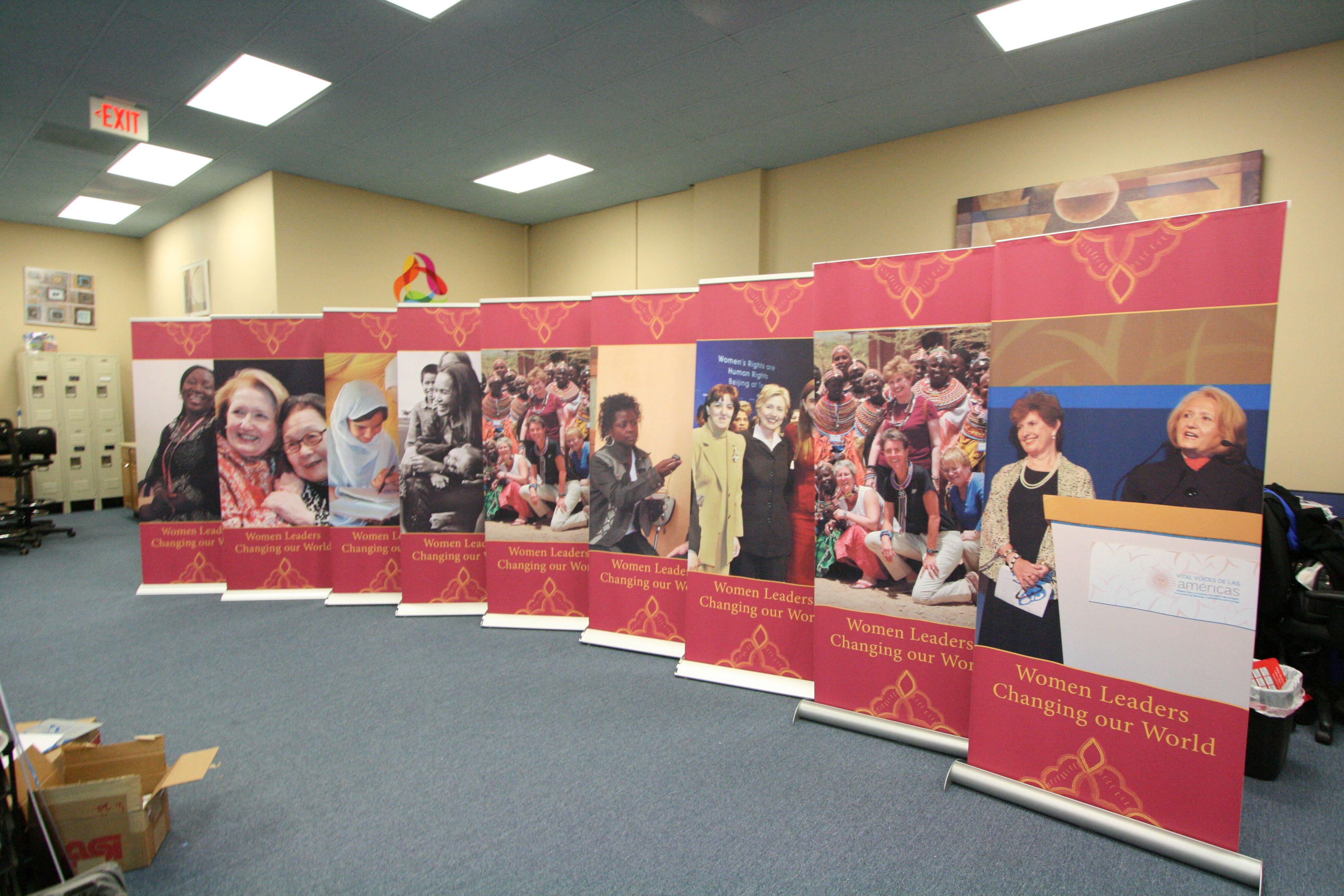 Silver Step Retractable Banner Stands