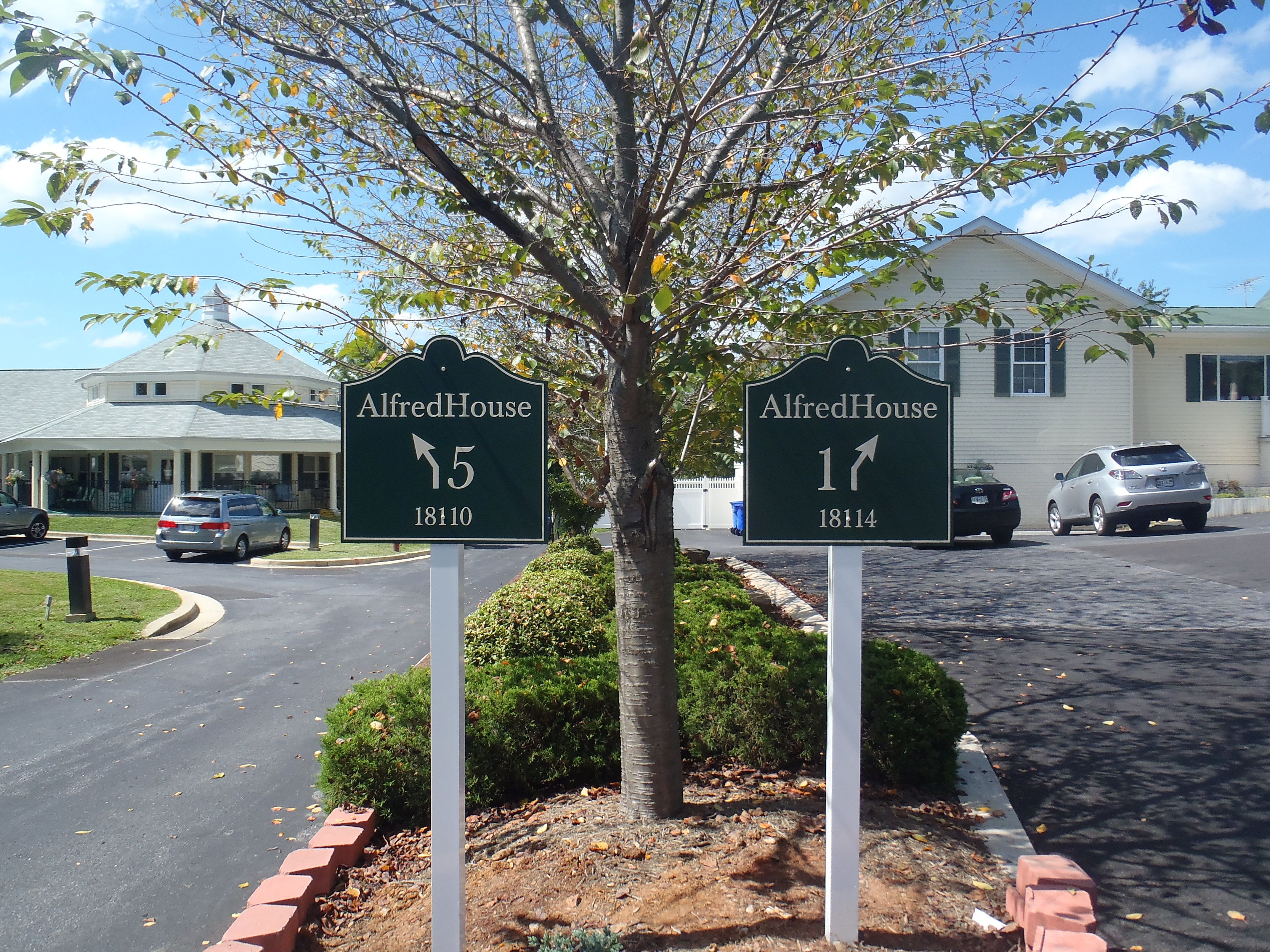 custom street signs post and panel