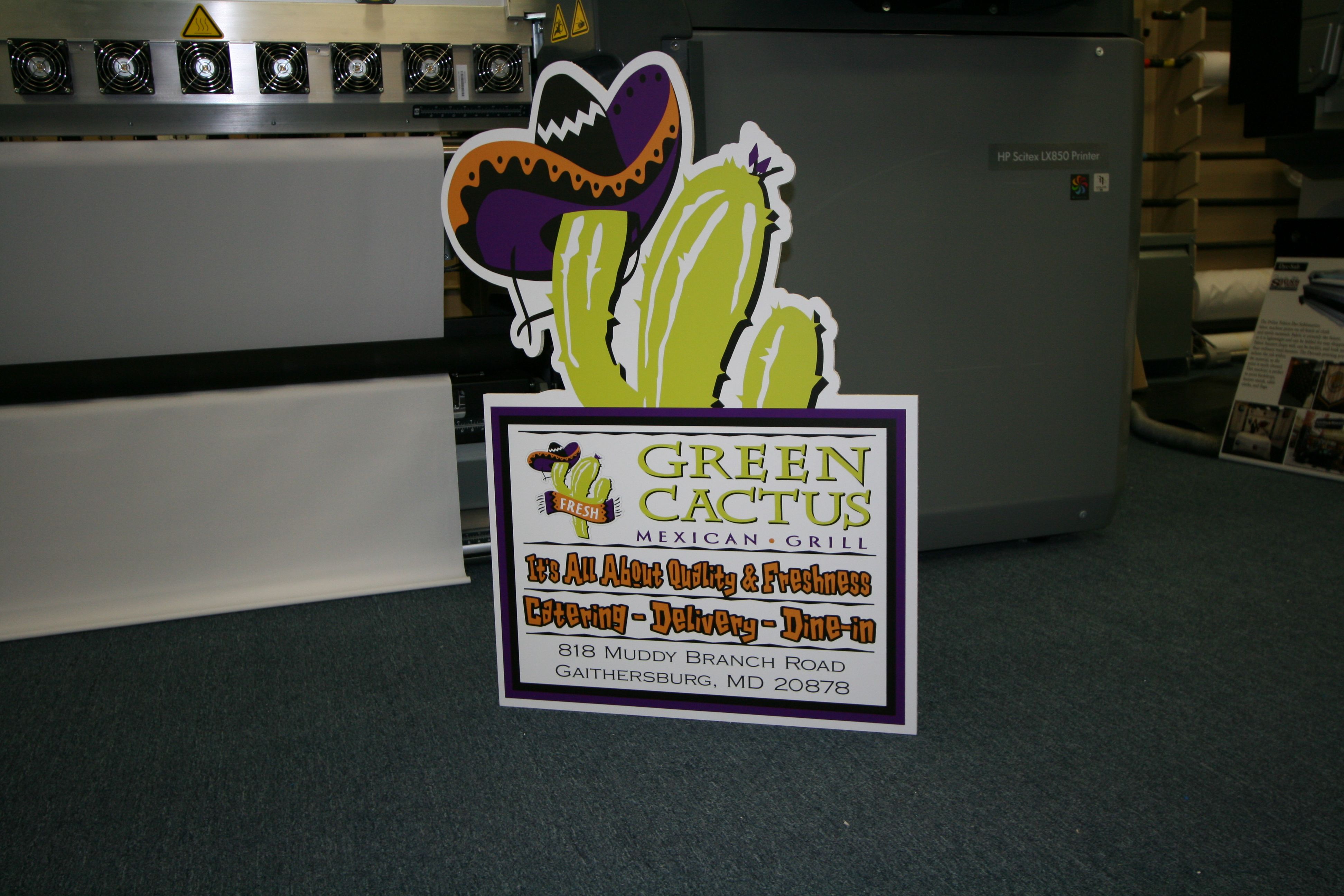 custom cut and printed restaurant sidewalk sign