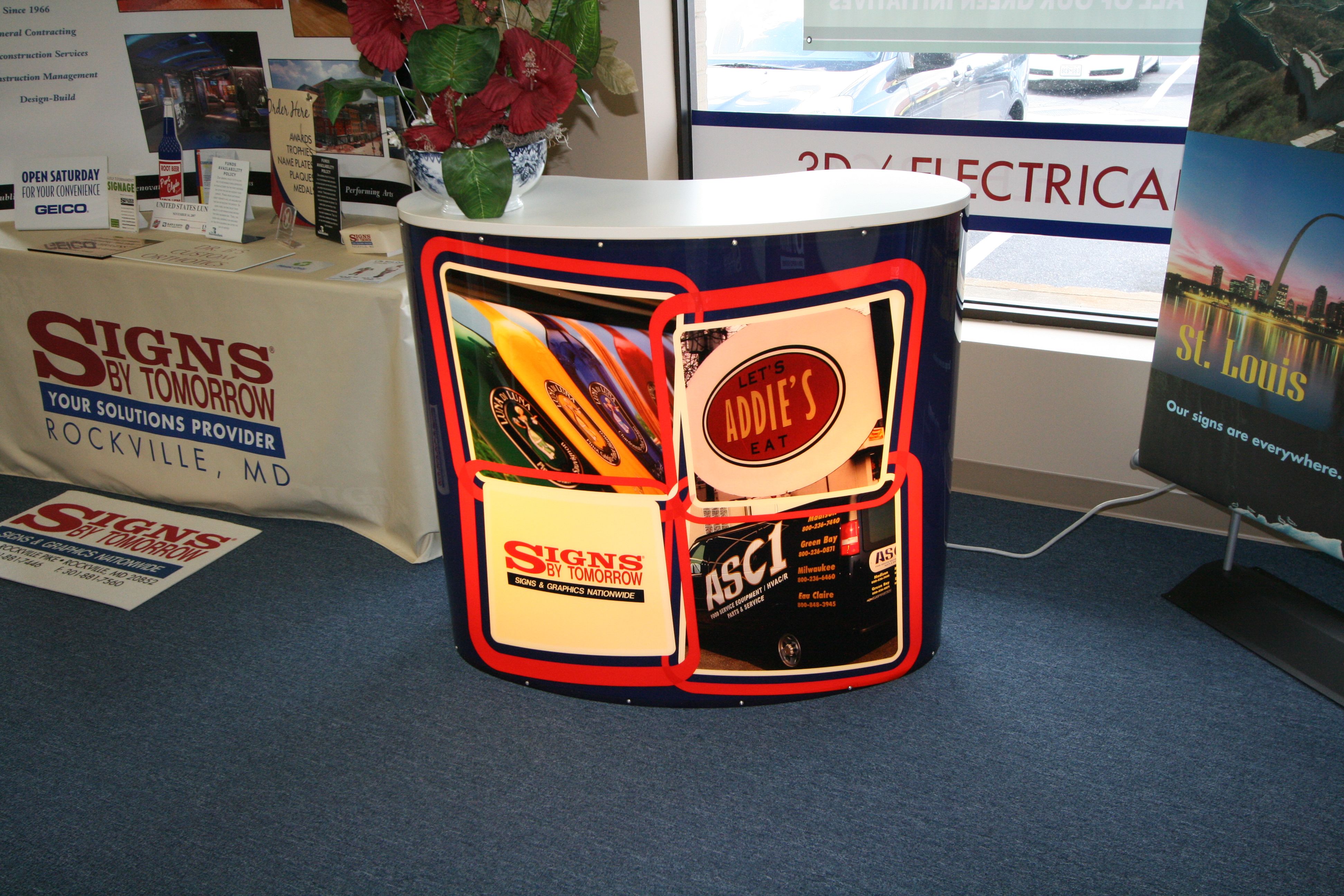 custom print table cover tradeshow booth