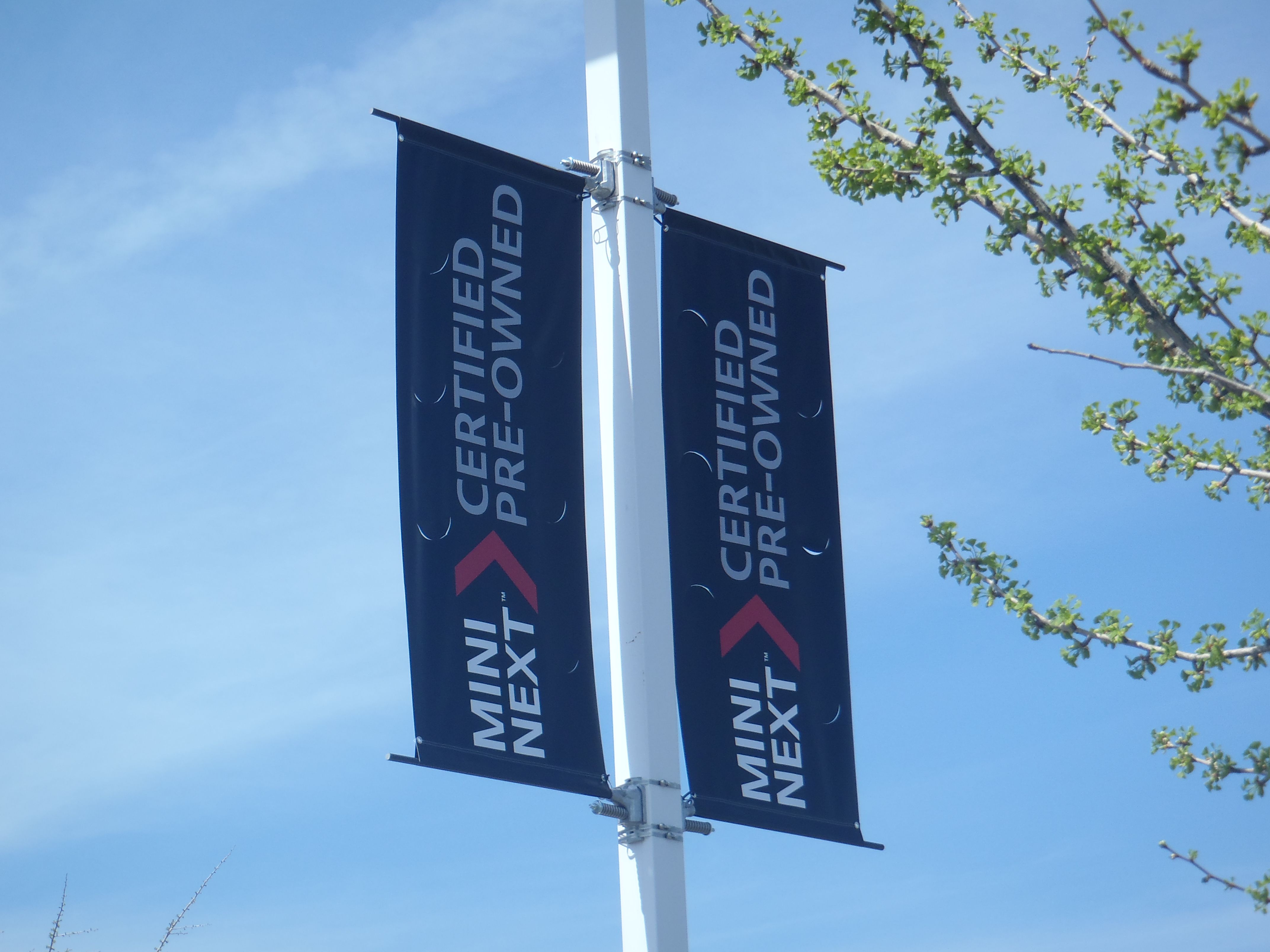 Custom printed pole banners blvd banners with wind slits
