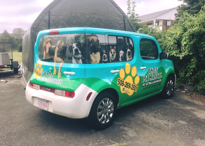 Vinyl Lettering & Graphics