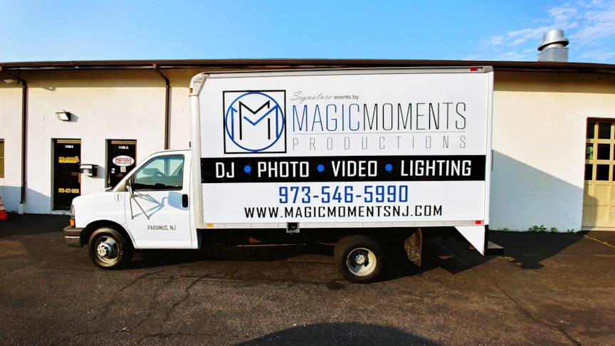 Vehicle Lettering & Graphics