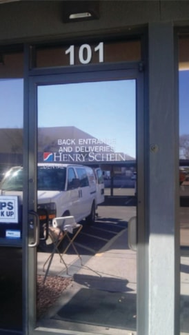 Vinyl Lettering & Graphics