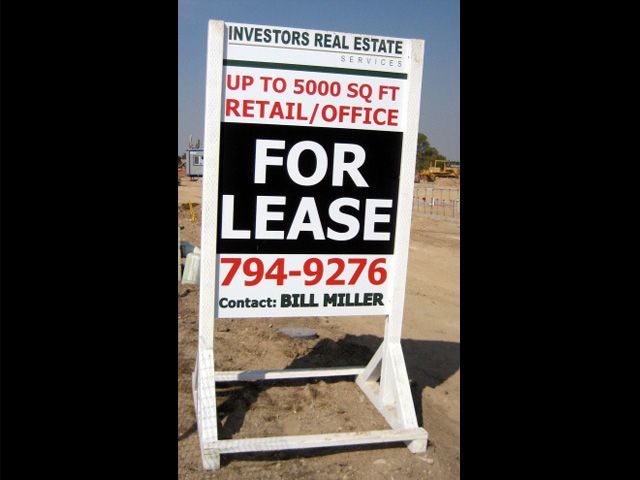 Large, visible signs help potential buyers contact you