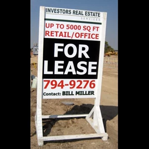 Large, visible signs help potential buyers contact you