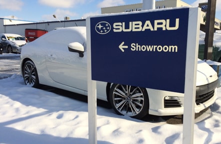 Aluminum post and panel sign at Auto Dealer in Joliet
