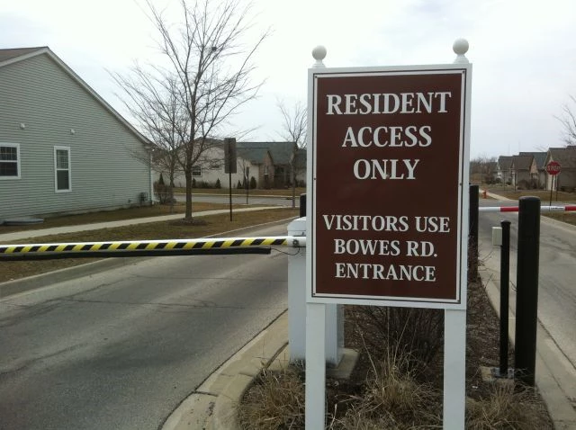 Homeowners Association post and panel entrance sign