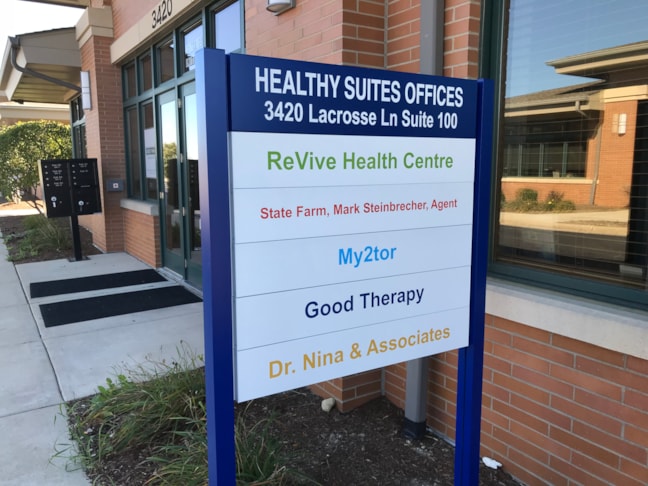 Custom Aluminum Office tenant post and panel sign in Naperville