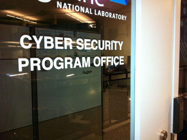 Window Graphics / Lettering