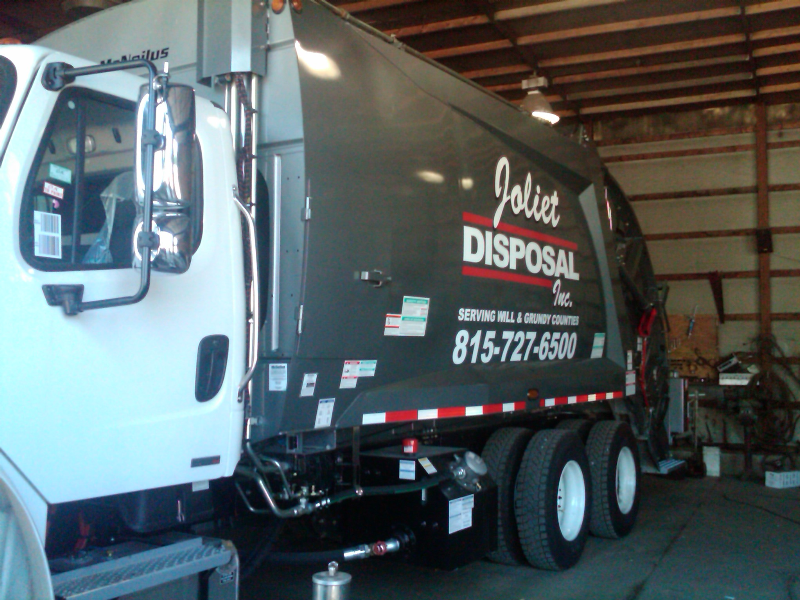 Joliet Dispoals great looking garbage truck