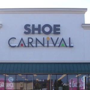 Shoe Carnival: channel letters