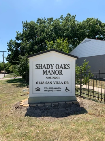 Monument Signs - Shady Oaks Manor - White Stone Construction
