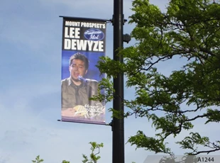 Blvd. Banner to greet American Idol Lee Dewyze