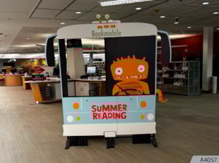 Freestanding Frames | Schools, Colleges & Universities | Arlington Heights | PVC