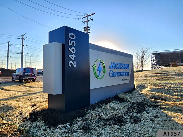 Custom designed monument signs are the perfect canvas for additional dimensional logo pieces, achieving a premium look.