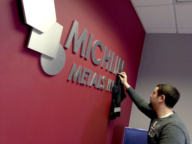 Installing 3-Dimensional Logo Signage