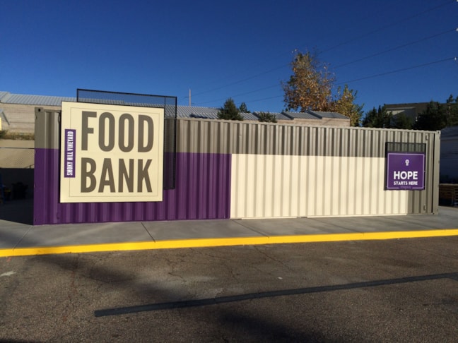 Vinyl Graphics & Lettering in [city]