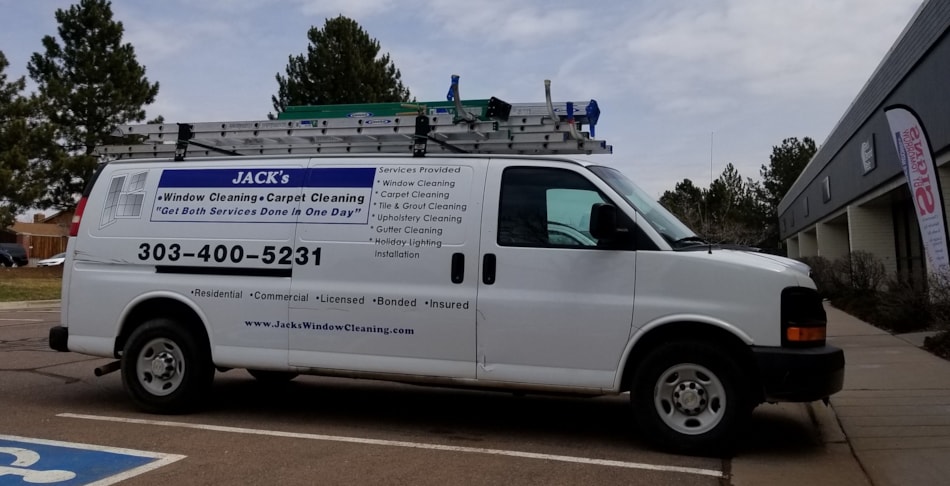 Custom Vehicle Lettering & Graphics