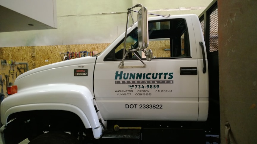 Vehicle Lettering & Graphics in [city]