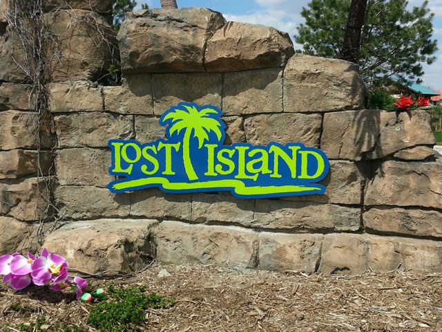 Cut-To-Shape Exterior Sign