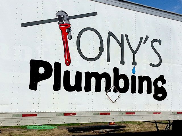 Trailer Vinyl Lettering