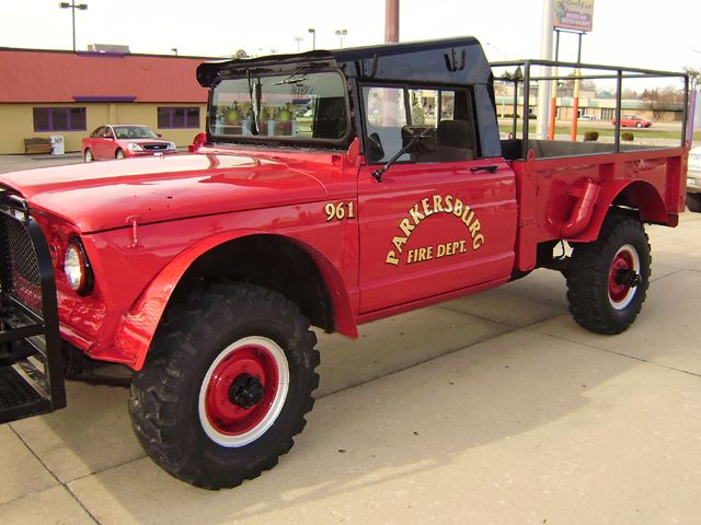 Vehicle Lettering on Antique Parkersburg Fire Truck