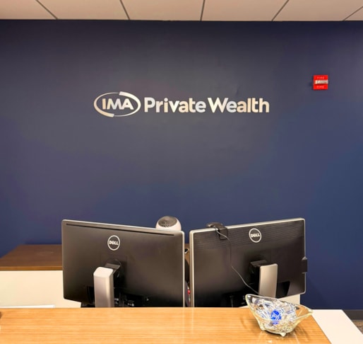 3D Signs & Dimensional Letters