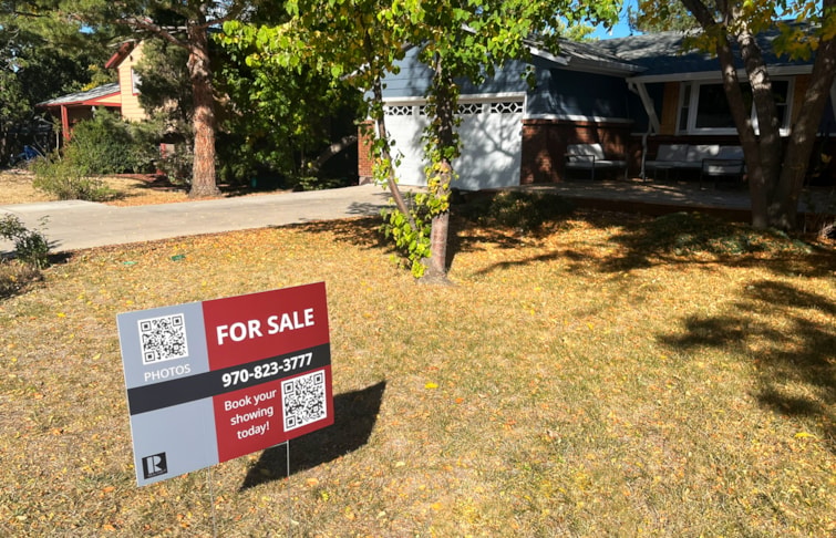 Yard & Sidewalk Signs