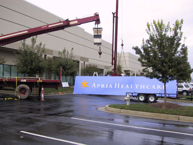 Transporting Aluminum Pan Wall Sign